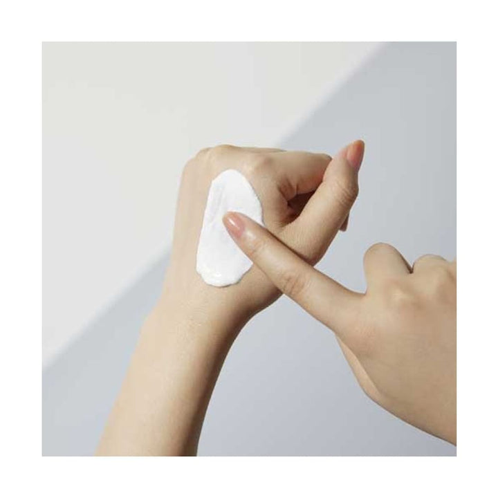 to one Silky Day Essence UV 40g SPF50+ PA++++