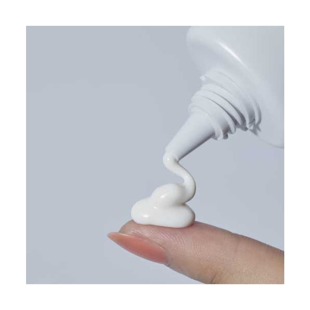 to one Silky Day Essence UV 40g SPF50+ PA++++